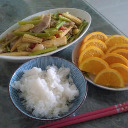 香芹玉米笋肉片的做法[图]