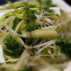 银芽炒花椰的做法[图]