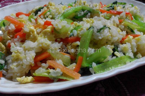 胡萝卜蛋炒饭
