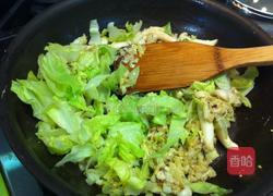 蟹黄鲜菇蛋包饭的做法图解3