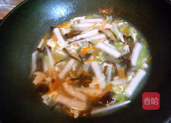 酸辣墨鱼饺汤的做法图解9