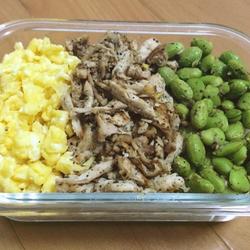 鸡肉三色丼便当的做法[图]