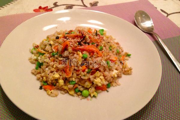 樱花虾蛋炒饭
