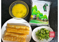 海苔蛋皮油条卷的做法图解1