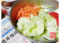 起司泡菜年糕汤的做法图解1