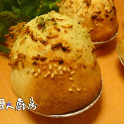 蒜蓉香草包的做法[图]