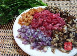 荷叶芋香糕的做法图解3