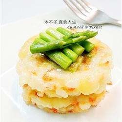 焗烤鲑鱼芦笋堡的做法[图]