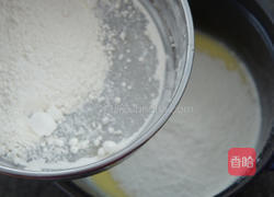 樱花蛋糕卷的做法图解3