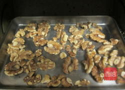 奶油核桃磅蛋糕的做法图解2