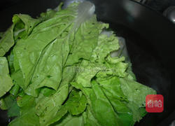 红麹蚵仔白菜水饺的做法图解2