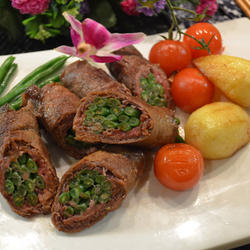青豆烧牛肉卷的做法[图]