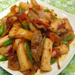 回锅肉炒年糕的做法[图]