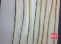 岩盐扭结面包的做法图解4