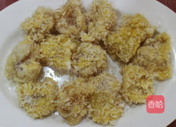 香蒜椒盐鱼米花的做法图解5