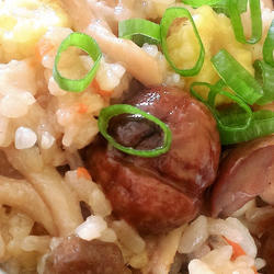 百菇栗子鸡肉炊饭的做法[图]