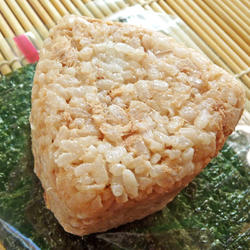 鲔鱼御饭团的做法[图]