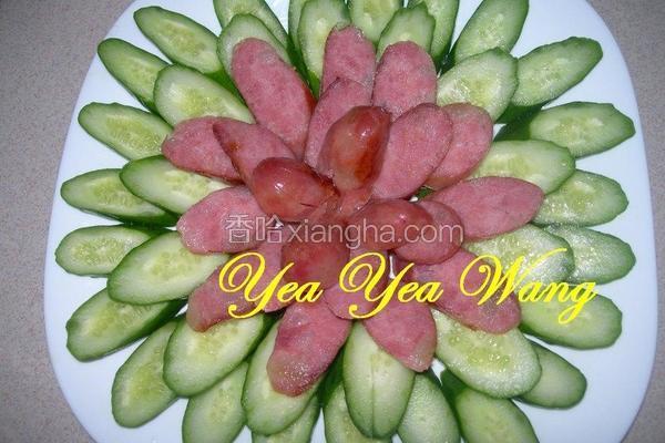 香肠配小黄瓜