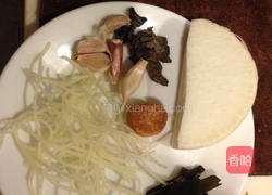 闷烧罐料理的做法图解1