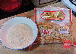 焦糖花生的做法图解1