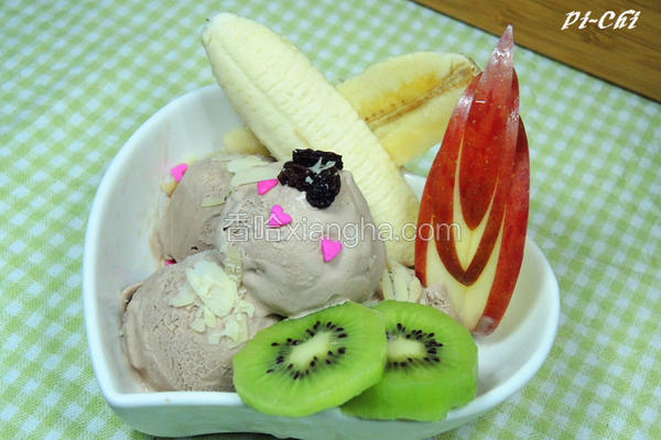 水果巧克力冰淇淋