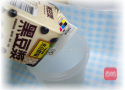 麦片黑豆浆酸奶的做法图解1
