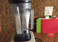 热杏仁豆腐的做法图解1