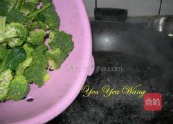 肉酱青花菜的做法图解1
