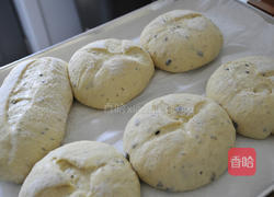 黑橄榄鸡蛋面包的做法图解12