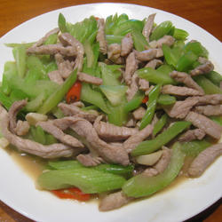 粉猪儿芹菜炒肉丝的做法[图]