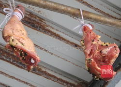 凉拌风鸡腿的做法图解1