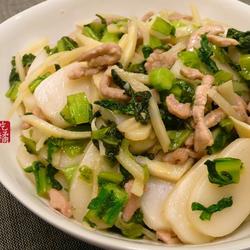 雪菜笋丝炒糕的做法[图]