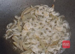 虾米炒蒲瓜的做法图解2