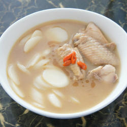 麻油鸡汤年糕的做法[图]