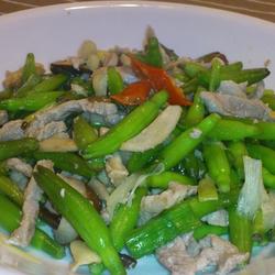 黄花菜炒肉丝的做法[图]