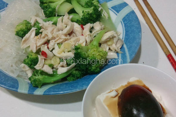 凉拌鸡丝花椰菜