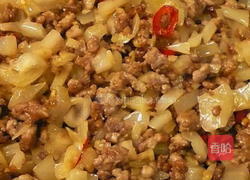 甜椒辣炒酸菜的做法图解6