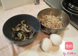 黄金鸡肉粥的做法图解1