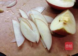 玉桂烤苹果片的做法图解2