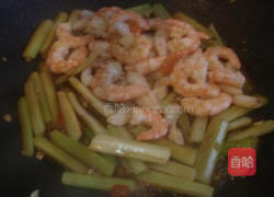 西芹炒海鲜的做法图解5