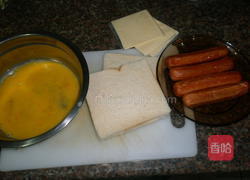 香肠起司面包卷的做法图解1