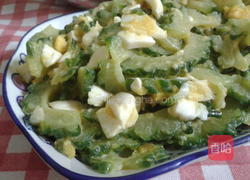 盐蛋山苦瓜的做法图解3