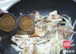 咖哩鸡腿亲子盖饭的做法图解5