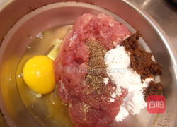 榨菜肉丝板条的做法图解1