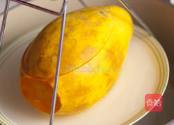 原盅炖木瓜的做法图解3