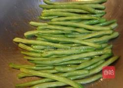 干煸四季豆杏鲍菇的做法图解3