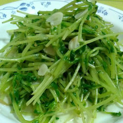 清炒小豆苗的做法[图]