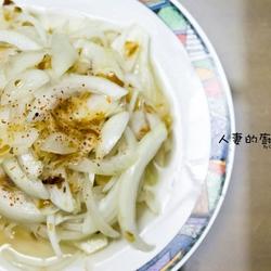 凉拌洋葱的做法[图]