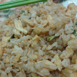 马粪海胆蛋炒饭的做法[图]