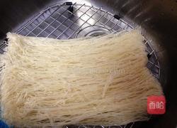 新竹炒米粉的做法图解2